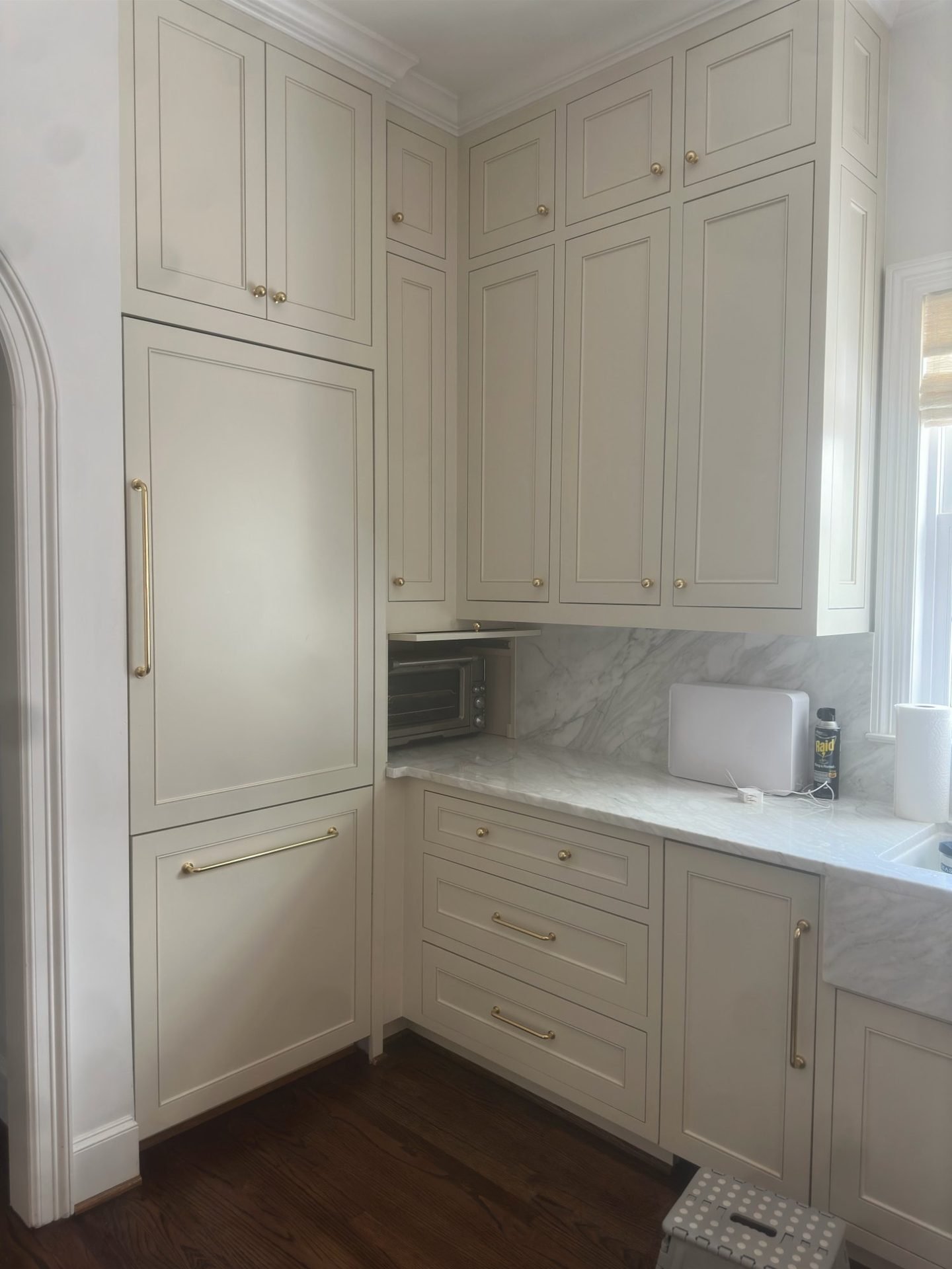 Cream butler's pantry